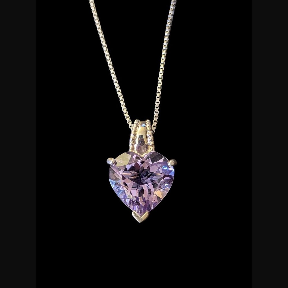 925 Sterling Silver Purple Heart Crystal 22mm Pendant On An 18" Chain Necklace